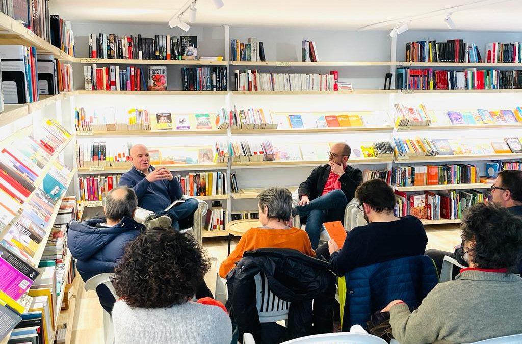 Sebastià Alzamora reflexiona sobre la maldat i l’estupidesa humana a La Trenca